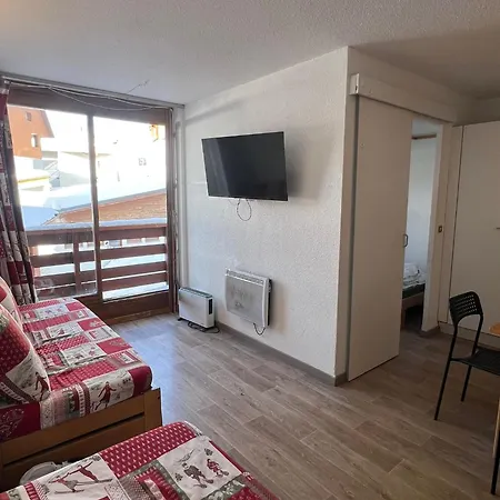 Al-2 - Inout - 5 Beds Flat *