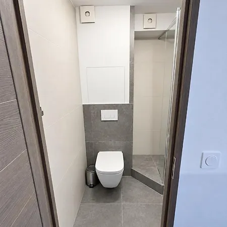 Al-208 - Inout - 4 Beds Flat Apartamento